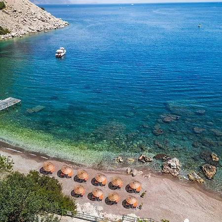 Eden Pyara Hotel