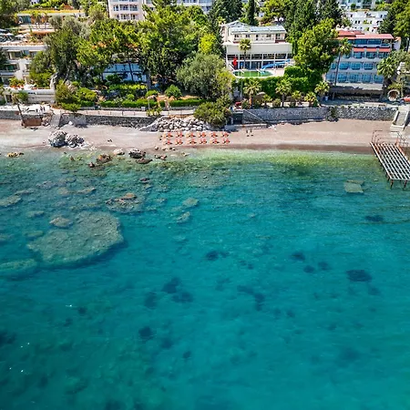 Eden Pyara Hotel 2*