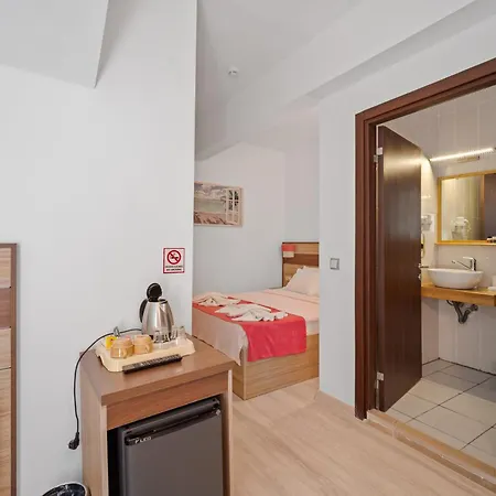 Eden Pyara Турунч