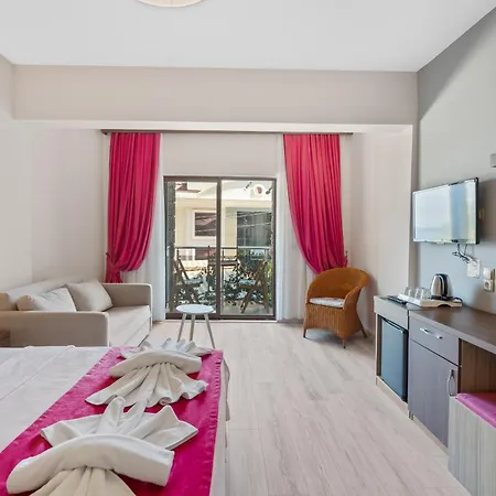 Eden Pyara Hotel 2*