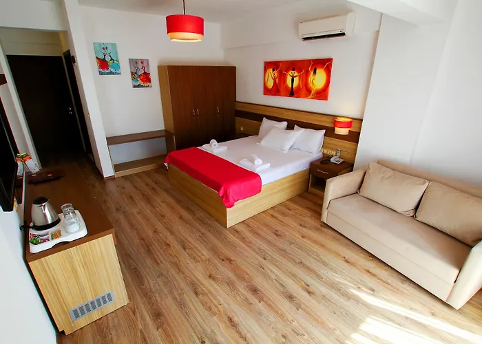 Eden Pyara Турунч