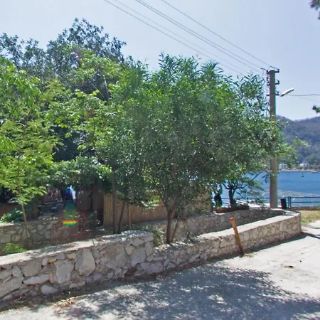 ホテル Eden Pyara