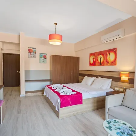 酒店 Eden Pyara 5*