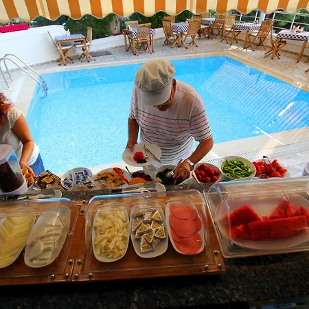 酒店 Eden Pyara 5*